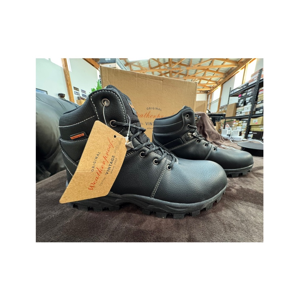 Weatherproof Men's Black Waterproof Winter Boots size 9